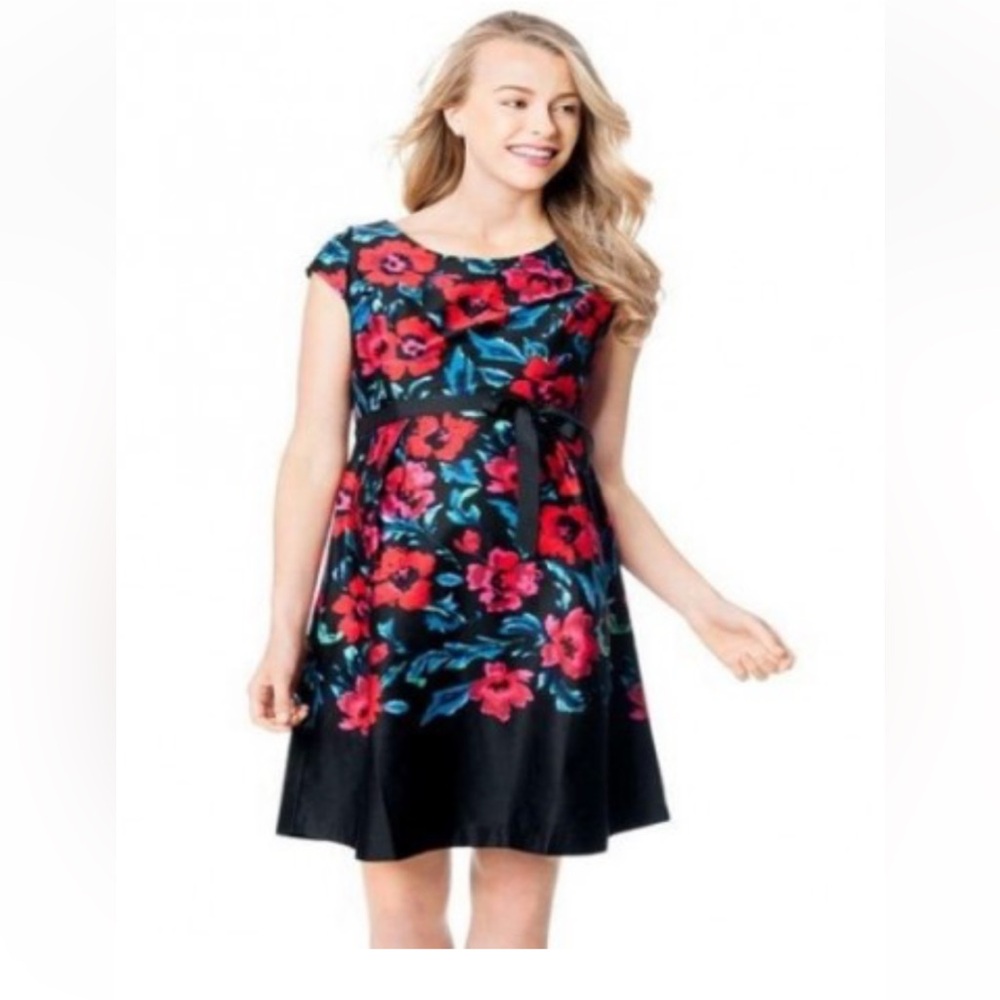 Motherhood maternity cap sleeve pleated dress. Worn about 2x